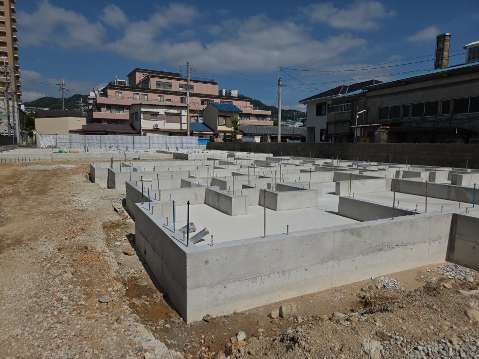 SCENA川西中央の基礎工事現場